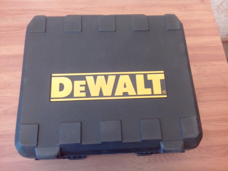 Обзор фрезера DeWALT D26204K - фото 5